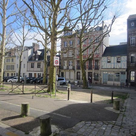 Gite Beauvoisine Ruan Exterior foto